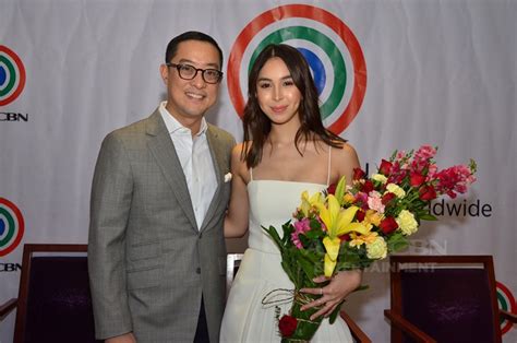 Photos Julia Barretto Renews Contract With Abs Cbn Abs Cbn Entertainment