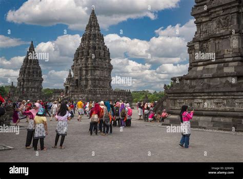 Yogyakarta Java Indonesia Indonesian Tourists Visiting The Prambanan