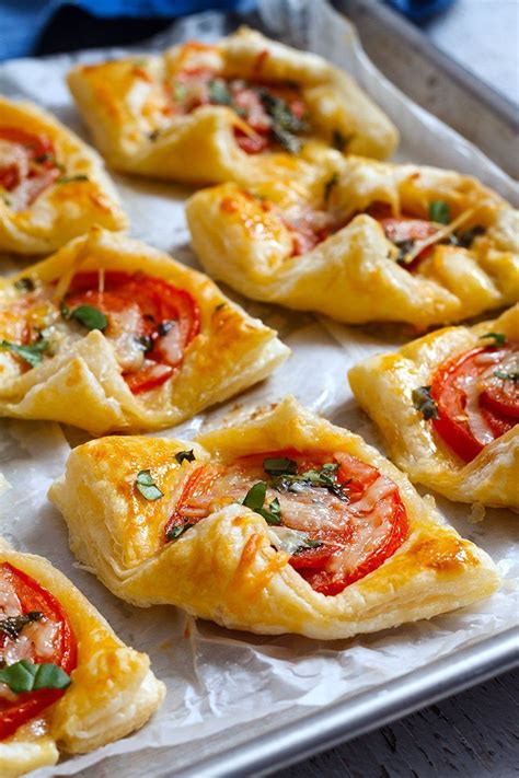 Easy Food To Make At Home Easy Pizza Cups Best Homemade Wonton Pizza