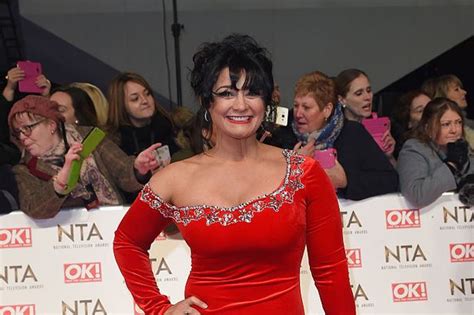 Itv Emmerdale Natalie J Robbs Co Star Romance And Show Exit Admission