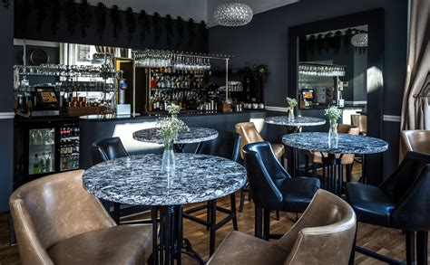 Functions from small intimate private dinners can be arranged to library dinners for up to. Otro Restaurant - Private Dining - 22 Coates Crescent EH3 7AF