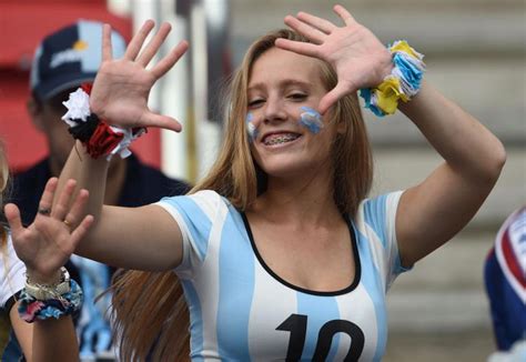 Copa Del Mundo 2014 Diez Bellezas De La Hinchada De Argentina