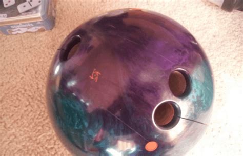 Why Do Bowling Balls Crack And How To Fix Indoorgamebunker