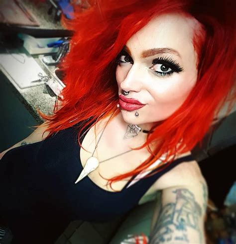 Red Head Tattooed Shemalered Head Tattooed Shemale 26 Years Old Caucasianwhite Transgender