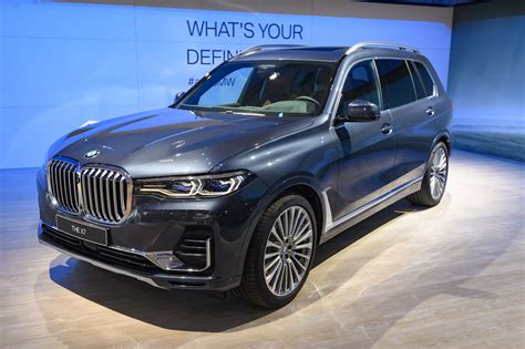 The 2020 Bmw X7 Is One Of The Best Full Size 3 Row Luxury Suvs