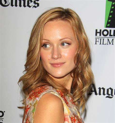Meet Kerry Bishé 5 Facts About the New Narcos Actress
