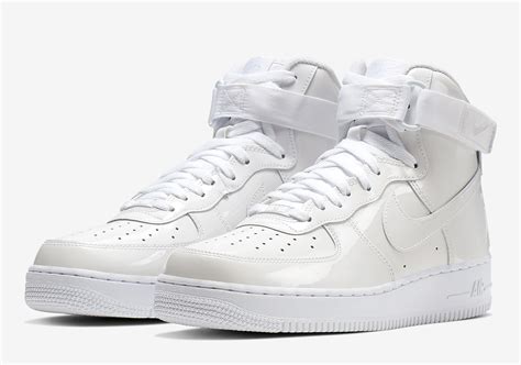 Those who would want a snug fit and great support should definitely get the high top design than the low cut. Nike Air Force 1 High Sheed White 743546-107 Release Date ...