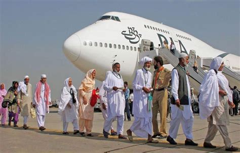 اسلام آباد سےپہلی پرواز عازمین حج کو لے کر مدینہ روانہ ہوگئی