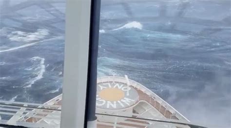 Royal Caribbeans Anthem Of The Seas Cruise Ship Slammed By Hurricane