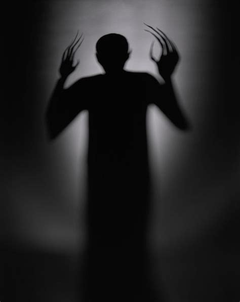Gallery For Scary Man Silhouette Creepy Horror Movies Silhouette
