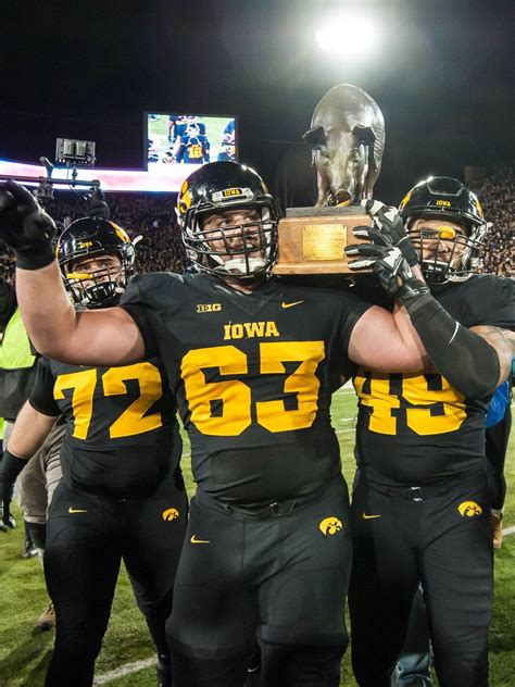 All the college football action in Week 11 | Iowa hawkeye football, Iowa football, Hawkeye football