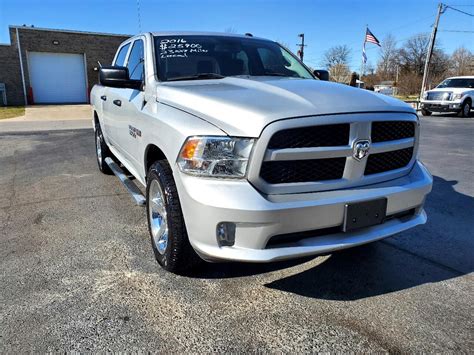 Used 2016 Ram 1500 Tradesman Crew Cab Swb 4wd For Sale In East Prairie