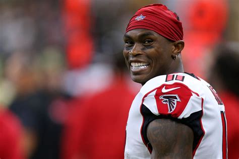 Some lesser known facts about julio jones does julio jones smoke?: Julio Jones nominated for 2019 Art Rooney Sportsmanship ...
