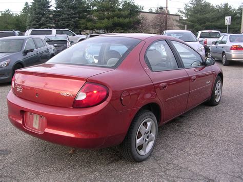 Earthy Cars Blog: EARTHY CAR OF THE WEEK: 2000 Red Dodge Neon