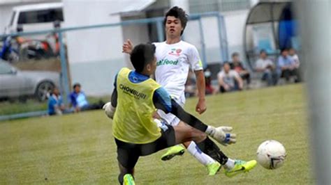 Việc niêm yết dự kiến hoàn thành vào cuối tháng 7/2015. Hoang Anh Gia Lai beats Chonburi FC - VietNam Breaking News