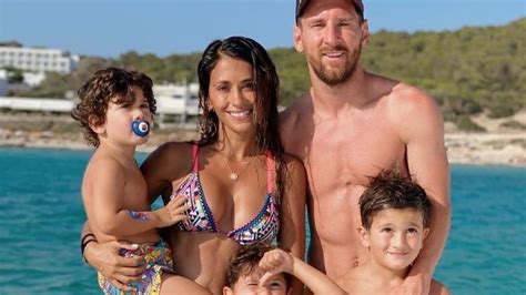 La Esposa De Messi Y Otra Foto En El Mar Para Volver Locos A Sus Fans Mdz Online