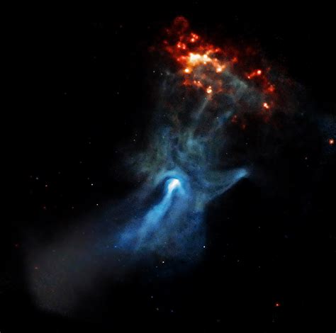 Nasas Chandra X Ray Observatory Captures Amazing Image Of Cosmic Hand