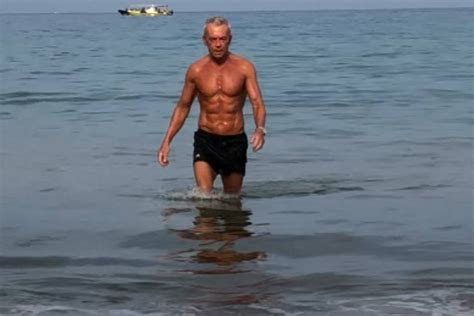 Extremely Fit Grandpa Mike Millen Shares Tips On How To Get A Six Pack At 67