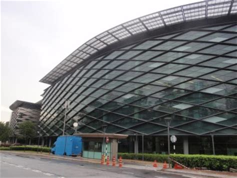 It is located on jalan bukit timbalan, but its rear is to jalan duke. Borneotip: Bank Negara Malaysia Money Museum & Art Gallery