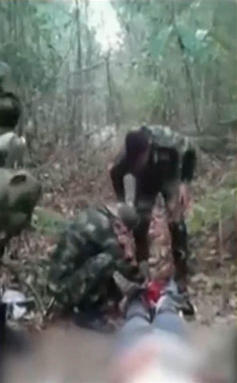 Maarten smit, andrew kelley, jeroen krabbé. VIDEO: Shocking moment army medics step on landmine during ...