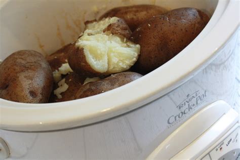 Potatoes in the crock pot solve problems on multiple levels. How to Make Crock Pot Baked Potatoes