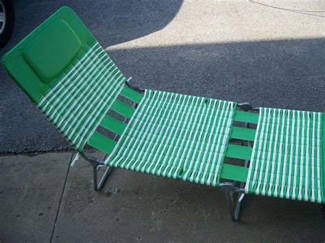 Plastic Vinyl Tube Strap Lawn Chaise Lounge Folding Chair Tanning Lawn Chaise Folding Chair