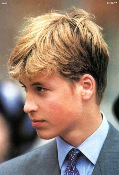 Just a buncha rare photos of prince william through the years. Young Prince William | Prince william family, Princess ...