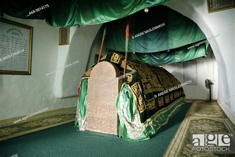 Mausoleum Of Bin Ali In Mirbat A Tiny Beautiful Mosque Containing The