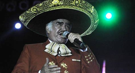 Vicente Fernández Celebra Su Vigencia Musical Con El Disco “a Mis 80′s