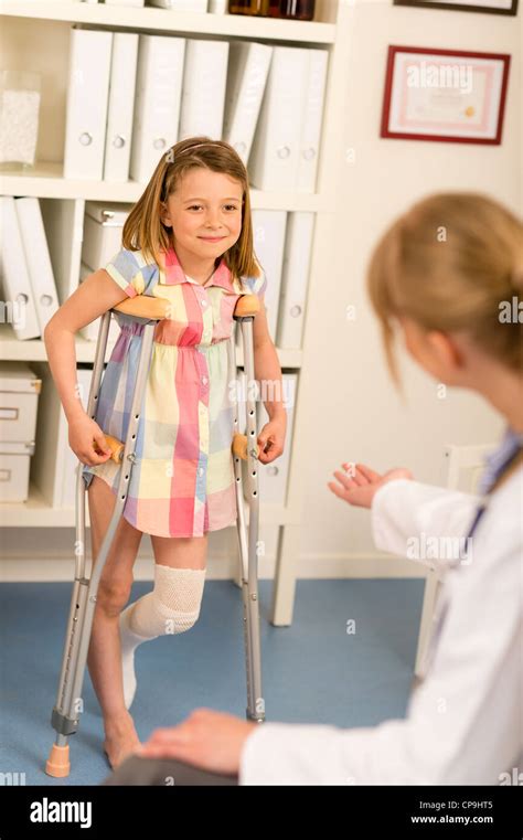Broken Leg Crutches Office Hi Res Stock Photography And Images Alamy