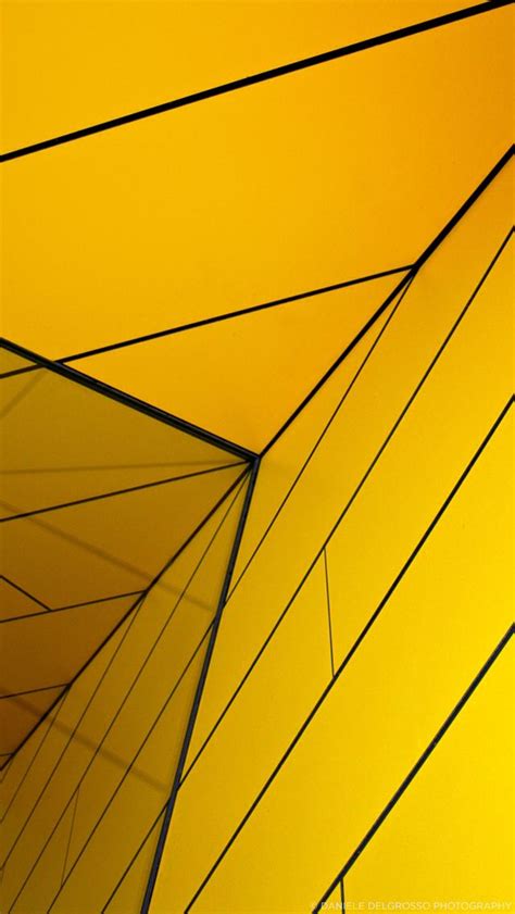 Iphone 11 Yellow Wallpaper 4k
