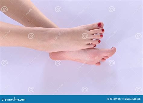 Girl Perfect Toes Stock Image Image Of Feet Barefeet 234919817