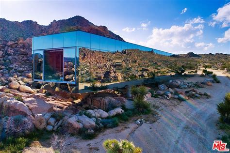 Mirror Clad Invisible House In Joshua Tree National Park Ca Lipstick Alley