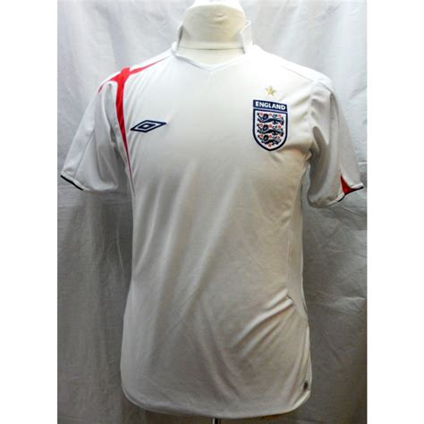 Official England Team Football Shirt 2005 2007 Umbro Size S White