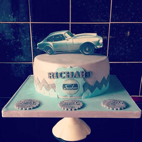 Classic Car Cake Decorated Cake By Annascakedelights Cakesdecor