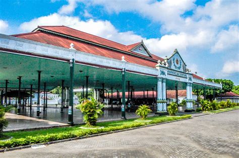 Yogyakarta Palace Jogja Historical Tourism Insured Travel