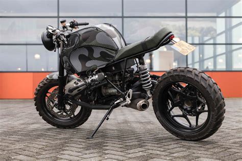 Fusing two motorcycle styles, a café racer with. BMW - R 1200 ST - Cafe Racer - 1200 cc - 2007 - Catawiki