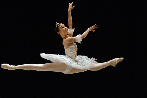 Gorgeous Paris Opera Ballet Ballet Photography Poses Ballerina