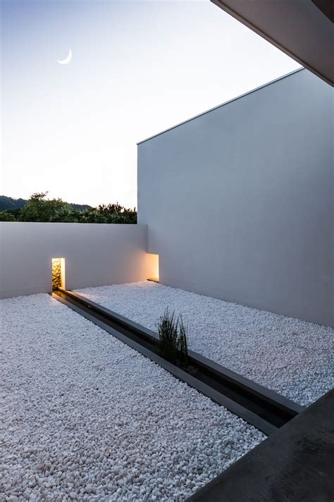Gallery Courtyard House Form Kouichi Kimura Architects 10
