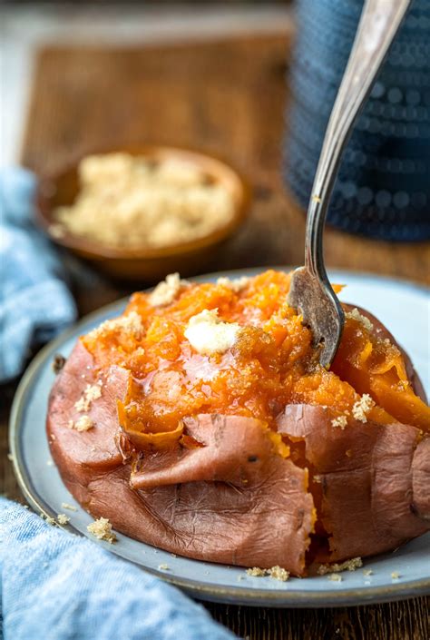 Unlike regular potatoes, sweet potatoes actually have a low glycemic index that helps ‎regulating the blood sugar levels by lowering the insulin resistance. How to Cook Sweet Potatoes in the Instant Pot - Cook ...