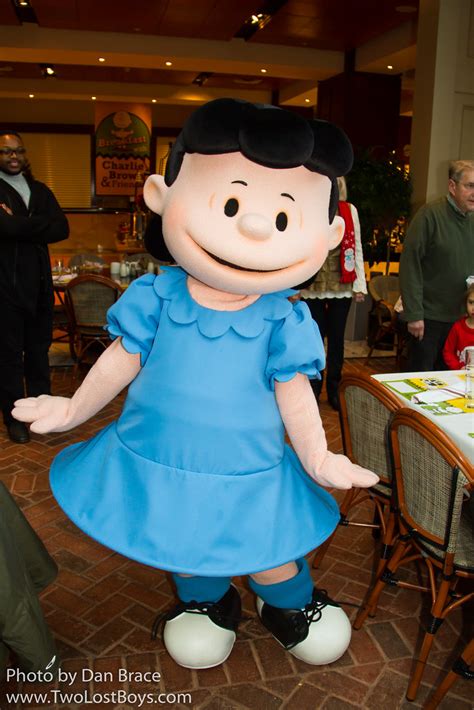 Lucy Van Pelt At Disney Character Central
