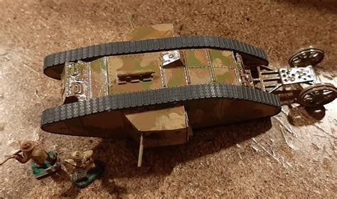 Wwi Male Tank Plastic Model Military Vehicle Kit 176 Scale