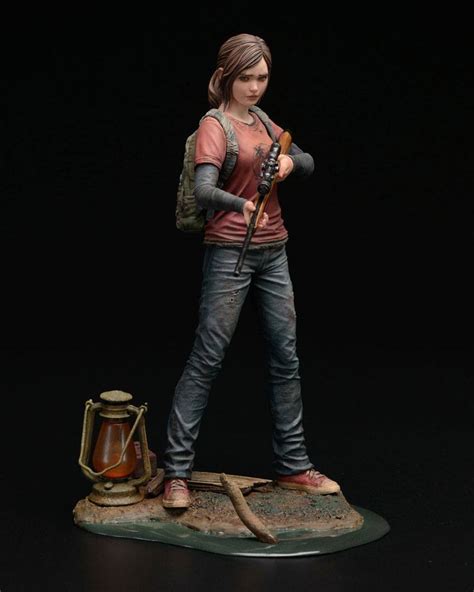 Statuette The Last Of Us Joel And Ellie 22cm Figurines Jeux Vidéo
