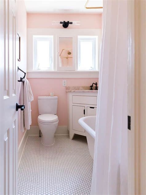 Pink Bathroom Decorating Ideas Awesome Here S How To Decorate A Small