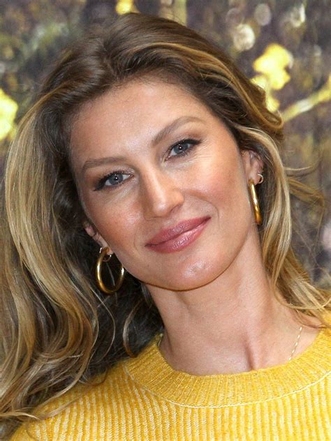 Gisele Bündchen Biography Height And Life Story Super Stars Bio