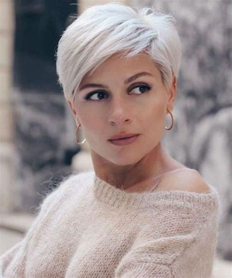 Chic Platinum Blonde Short Pixie Haircuts And Hairstyles To Try In 2020