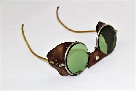 Antique Pair Of American Optical Aviator Motorcycle Safety Sun Glasses Goggles Sun Glasses