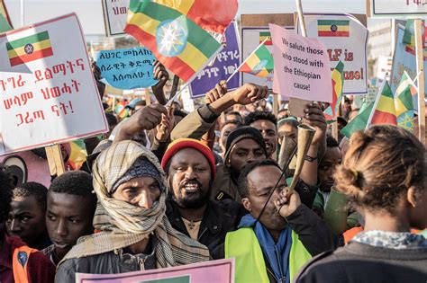 Ethiopians Protest Against Outsiders Amid Tigray Conflict Bloomberg