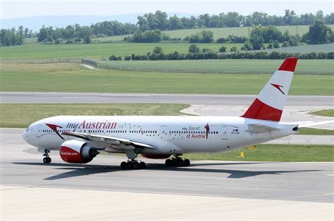 4475 Austrian Airlines Boeing 777 2Z9ER OE LPD Matthijs Van