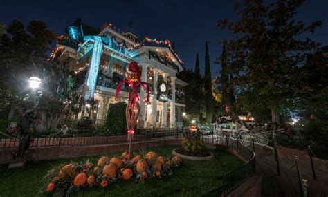 9 Facts You May Not Have Known About The Haunted Mansion Holiday